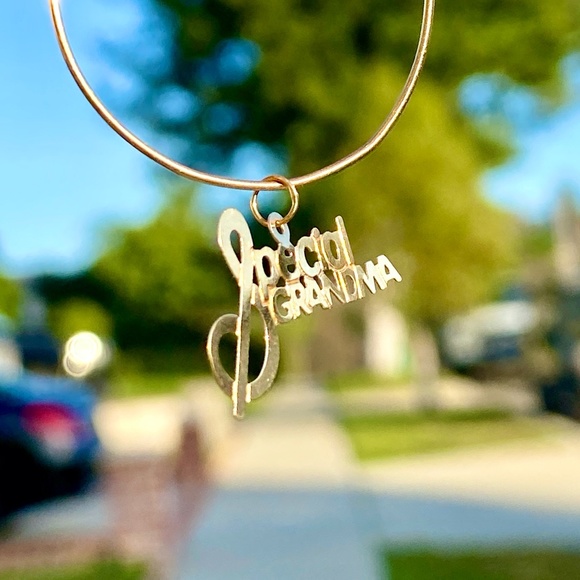 Cute Dainty "Special Grandma' Pendant / Charm 14K Real Gold - Picture 9 of 9